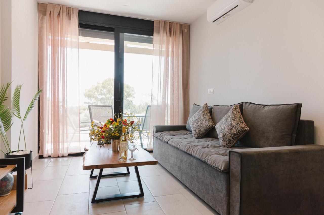 Ariti Luxury Apartment, 니키아나 외부 사진