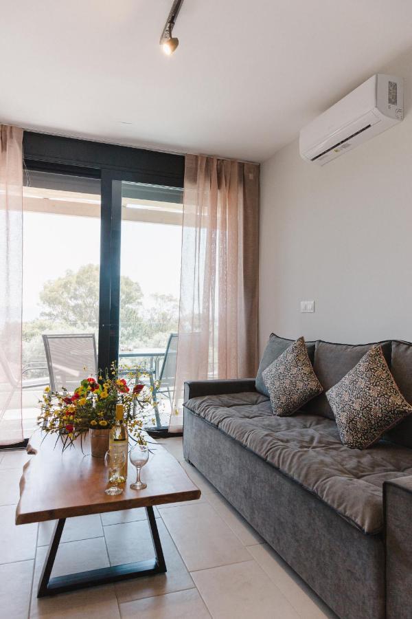 Ariti Luxury Apartment, 니키아나 외부 사진