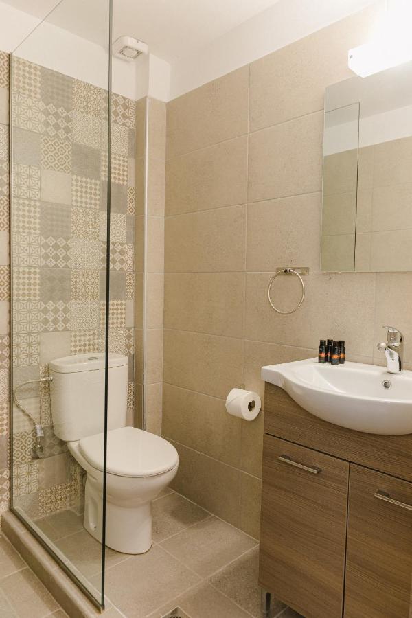 Ariti Luxury Apartment, 니키아나 외부 사진